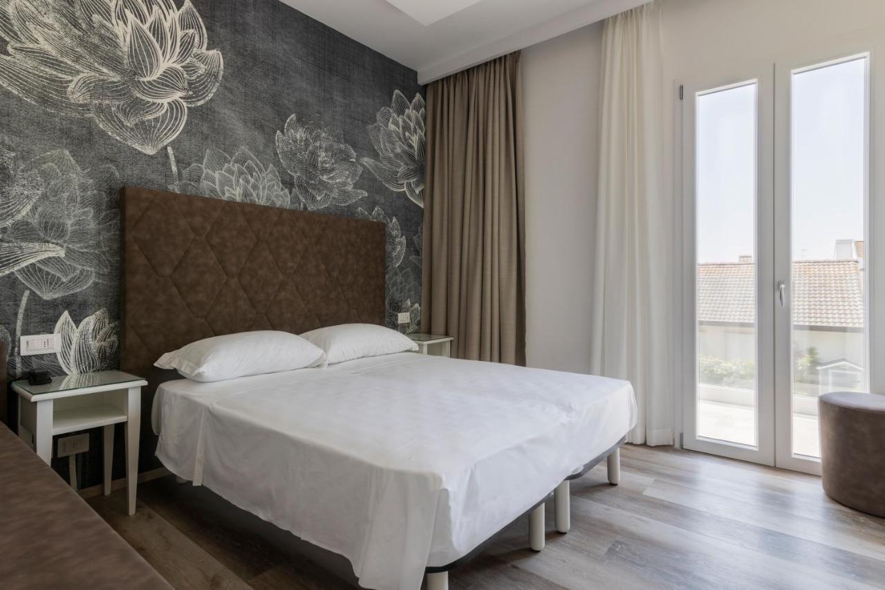 Hotel President Lido di Jesolo Buitenkant foto