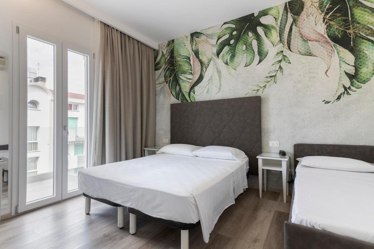 Hotel President Lido di Jesolo Buitenkant foto