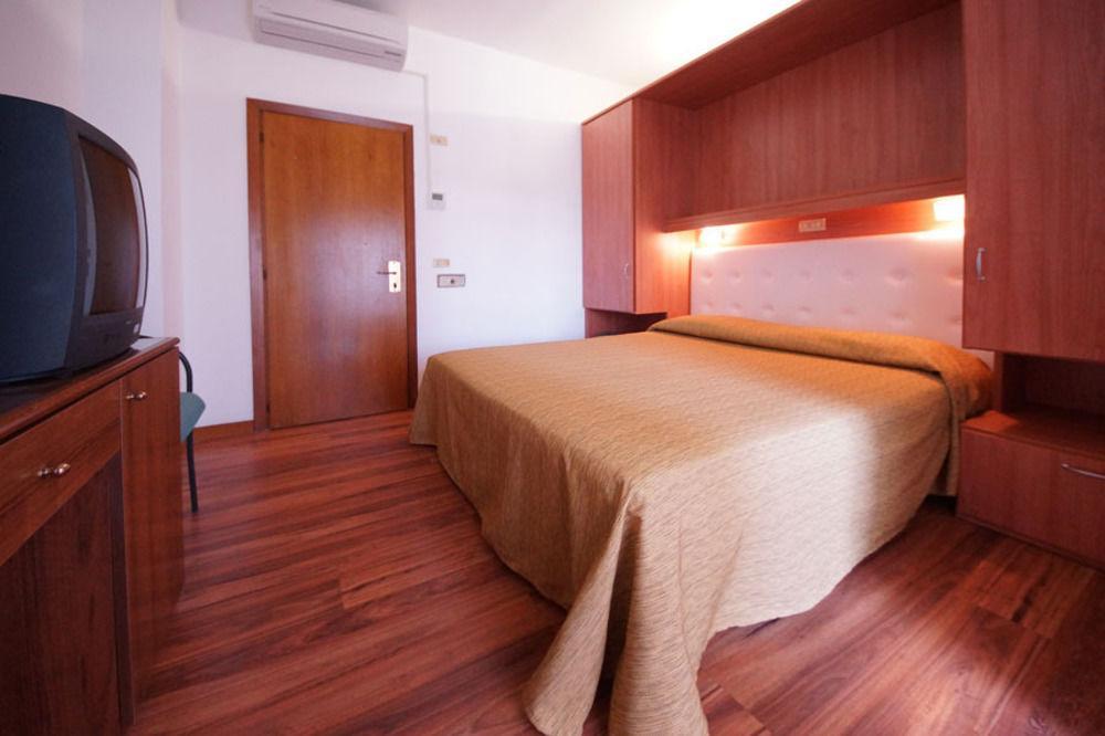 Hotel President Lido di Jesolo Buitenkant foto
